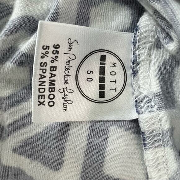 Mott 50 Navy Diamond Nancy Hooded Cover Up SPF 50 Bamboo Size Small - Picture 10 of 12